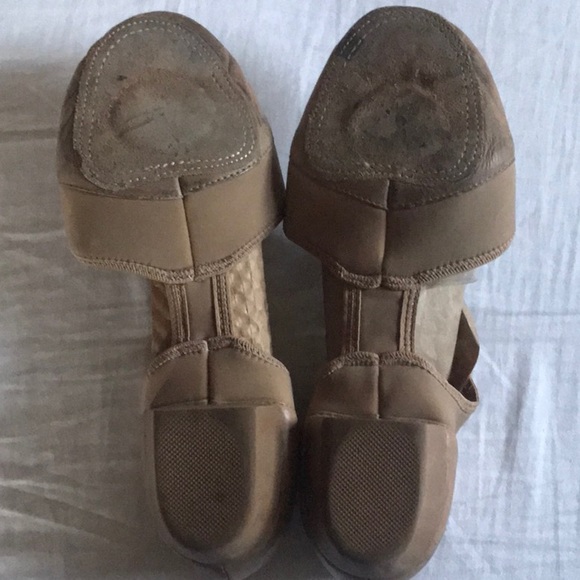 Capezio Shoes Capezio Pedini Femme 85m Tan Dance Shoes 9m Black